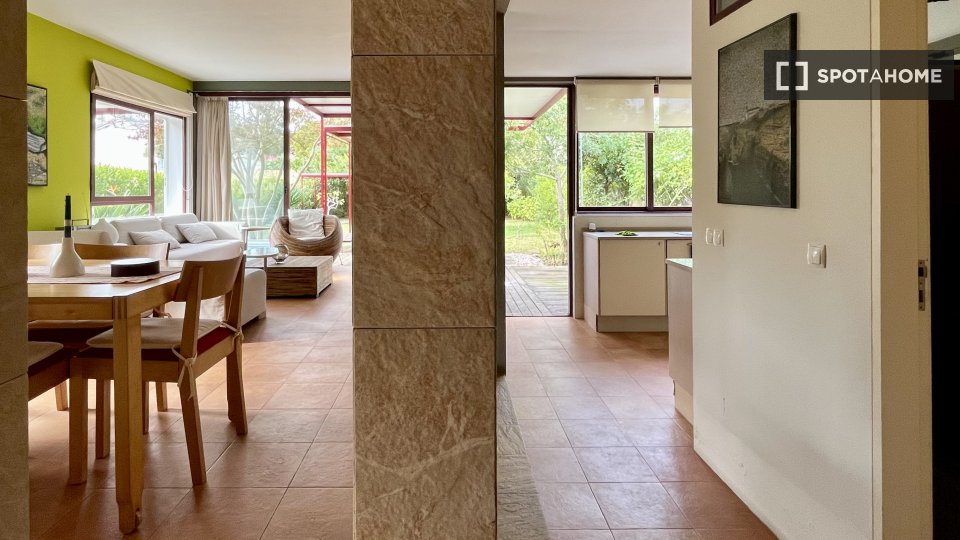Apartment Lisbon, 4 beds, 120m² — photo 4