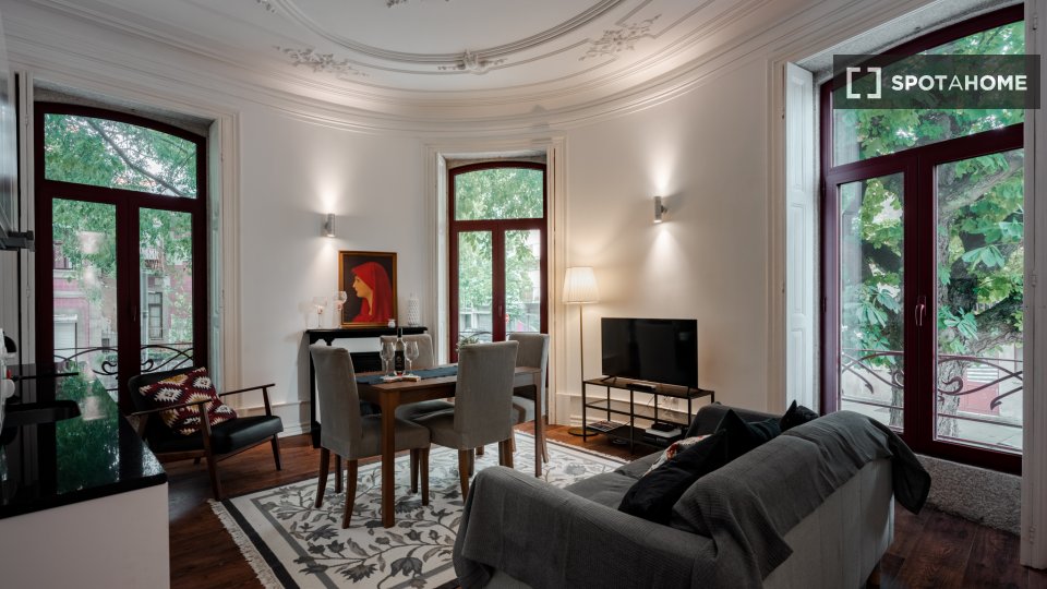 Apartment Porto, 4 beds, 105m² — photo 5