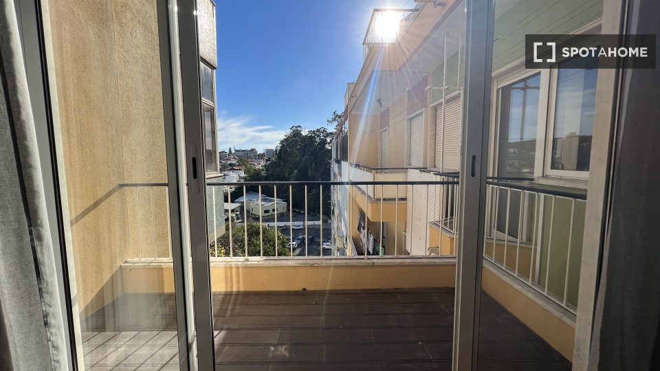 Apartment Lisbon, 1 bed, 79m² — photo 4