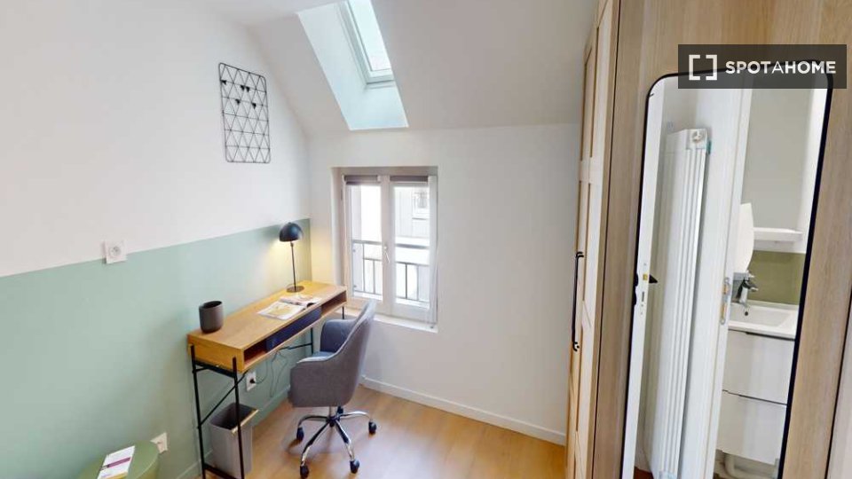 Double room Paris, 9 beds, 160m² — photo 15