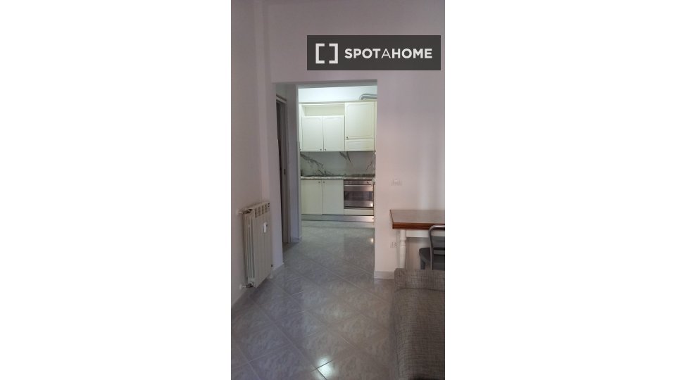 Double room Rome, 3 beds, 75m² — photo 38