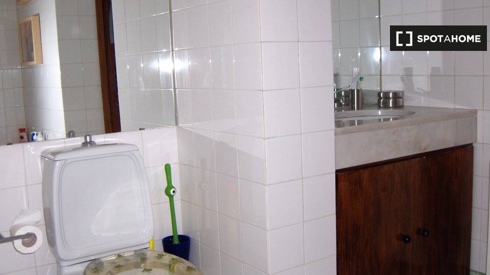 Apartment Lisbon, 1 bed, 74m² — photo 7