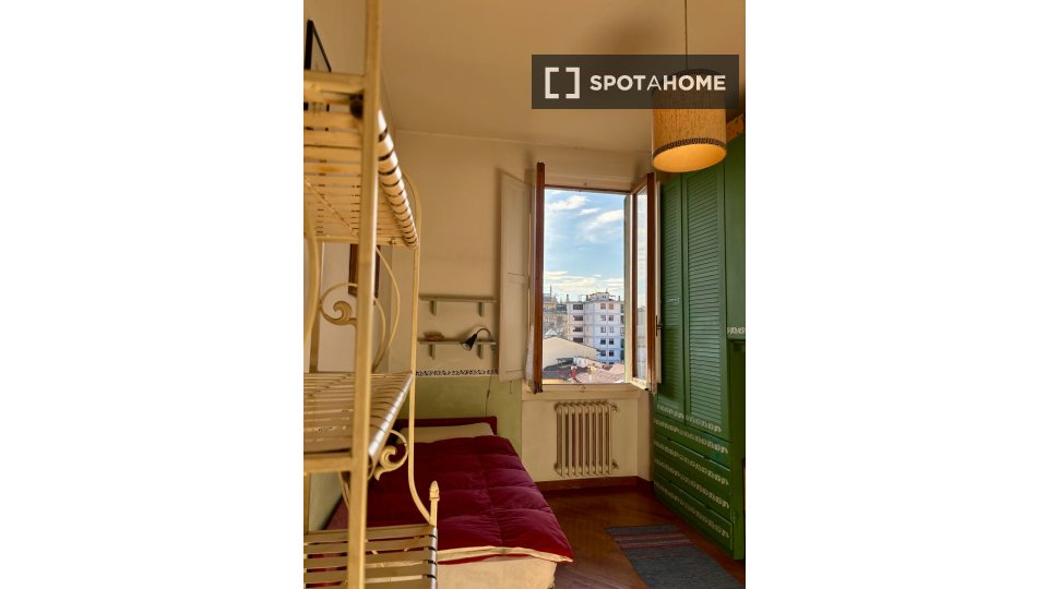 Double room Florence, 3 beds, 115m² — photo 17