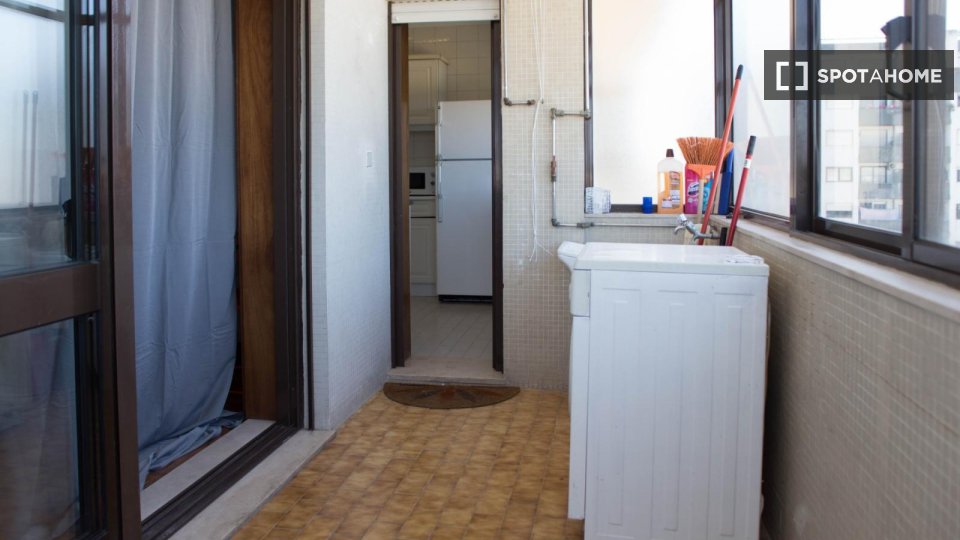 Double room Porto, 5 beds, 100m² — photo 3