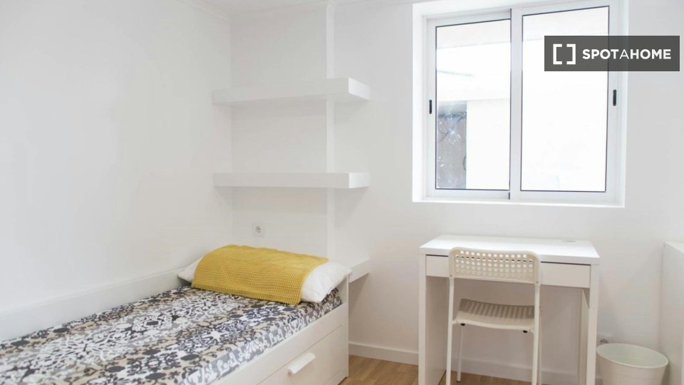 Double room Porto, 14 beds — photo 2