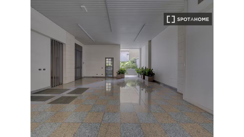 Apartment Milan, 1 bed — photo 4