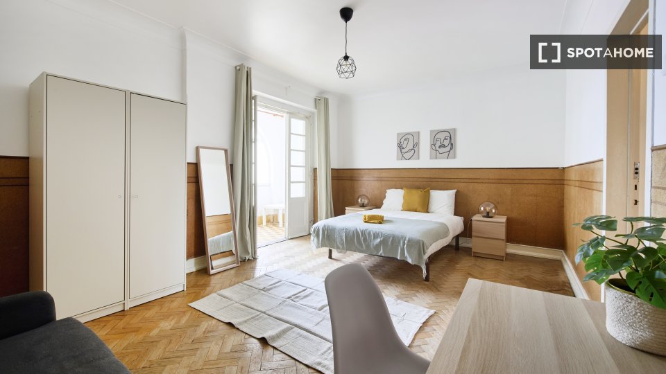 Double room Lisbon, 9 beds — photo 5