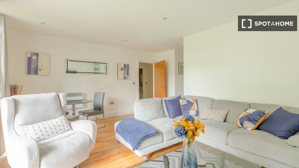 Apartment London, 2 beds — photo 16