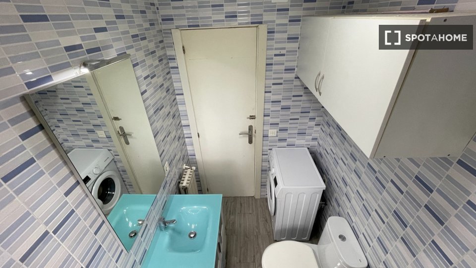 Double room Madrid, 4 beds — photo 7