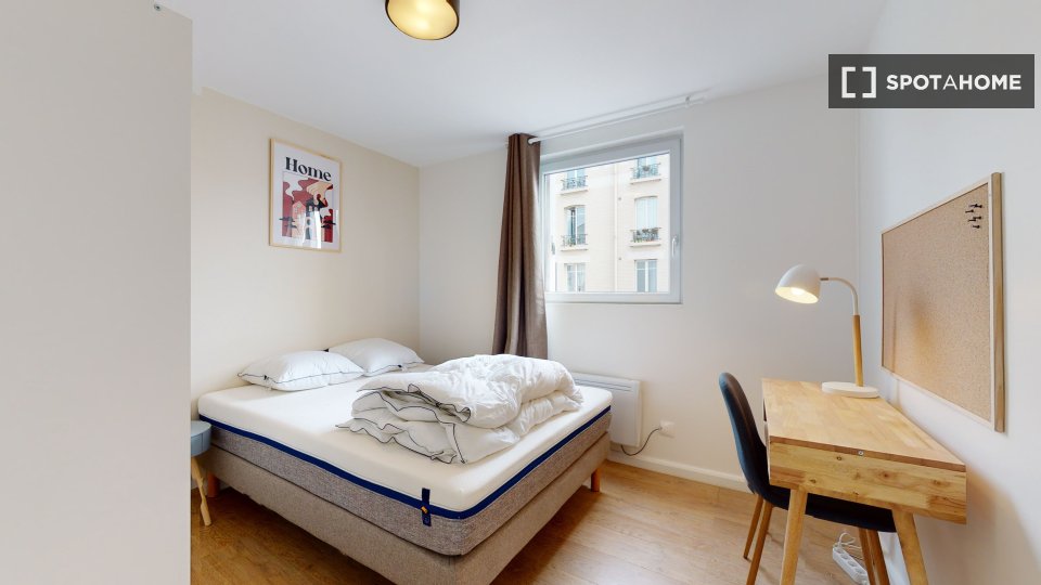 Appartamento condiviso a Bois-Colombes: appartamento di 67m² - à Paris