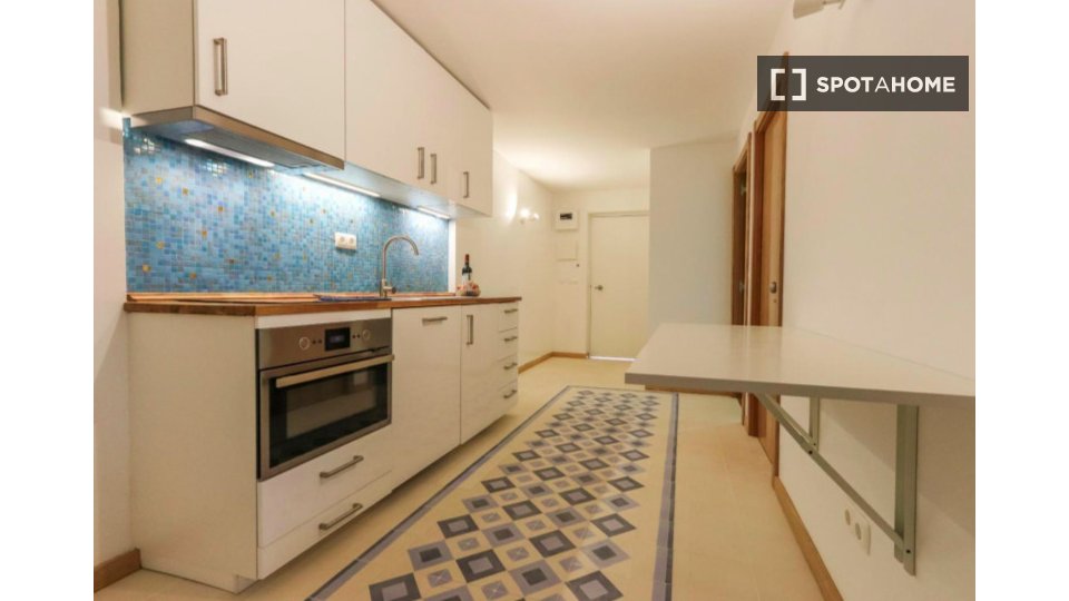 Double room Lisbon, 2 beds — photo 1