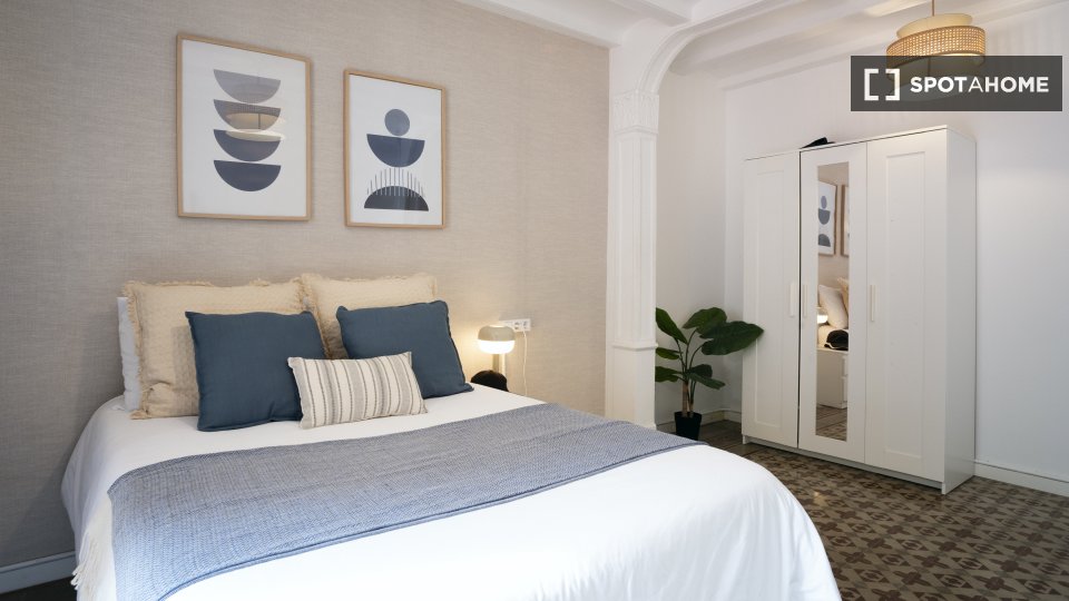 Double room Barcelona, 5 beds, 140m² — photo 28