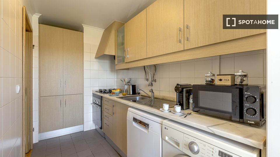Apartment Lisbon, 3 beds — photo 3