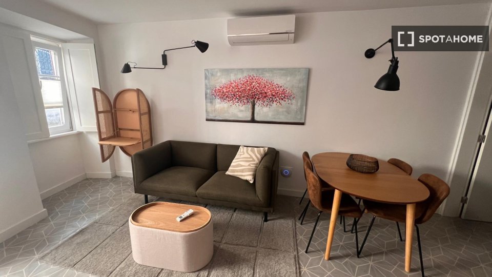 Apartment Lisbon, 1 bed, 42m² — photo 17