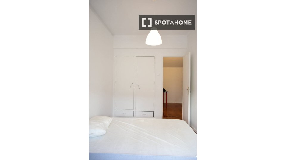 Apartment Lisbon, 1 bed — photo 16