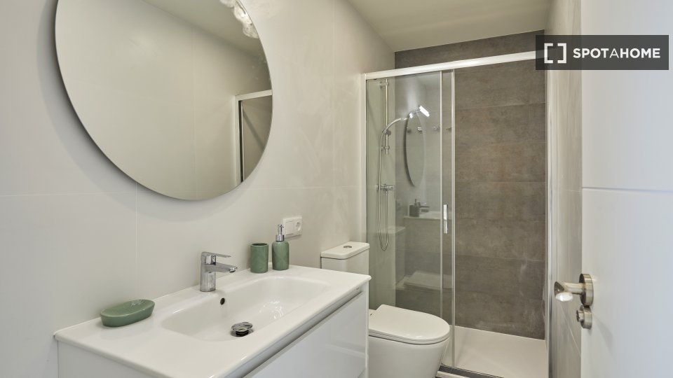 Apartment Barcelona, 2 beds — photo 19