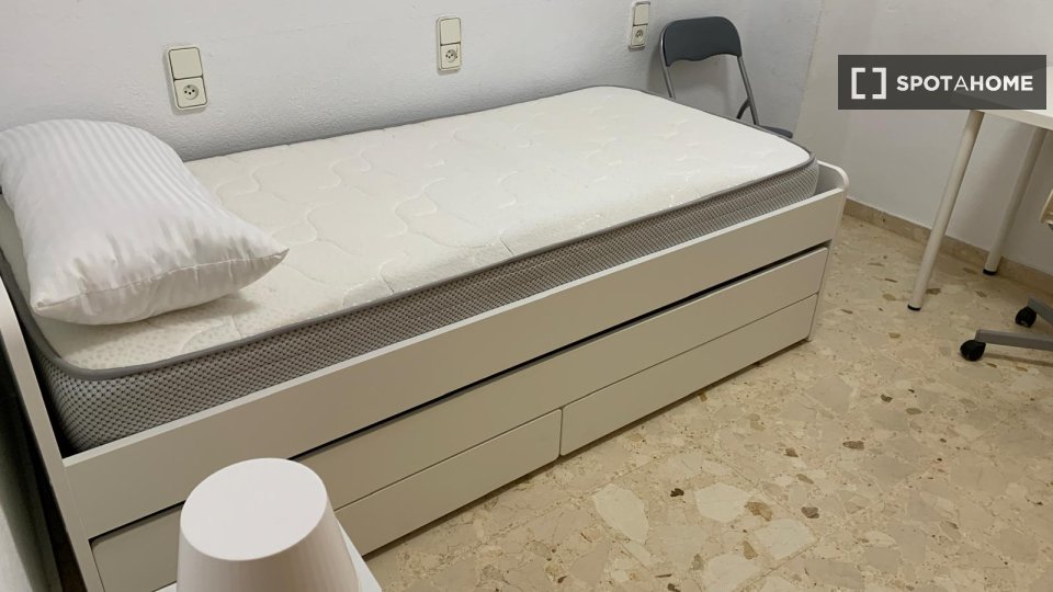 Double room Valencia, 1 bed — photo 2