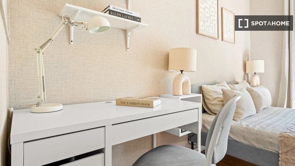 Double room Lisbon, 10 beds — photo 12