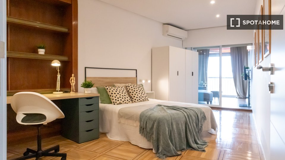 Double room Madrid, 9 beds — photo 2