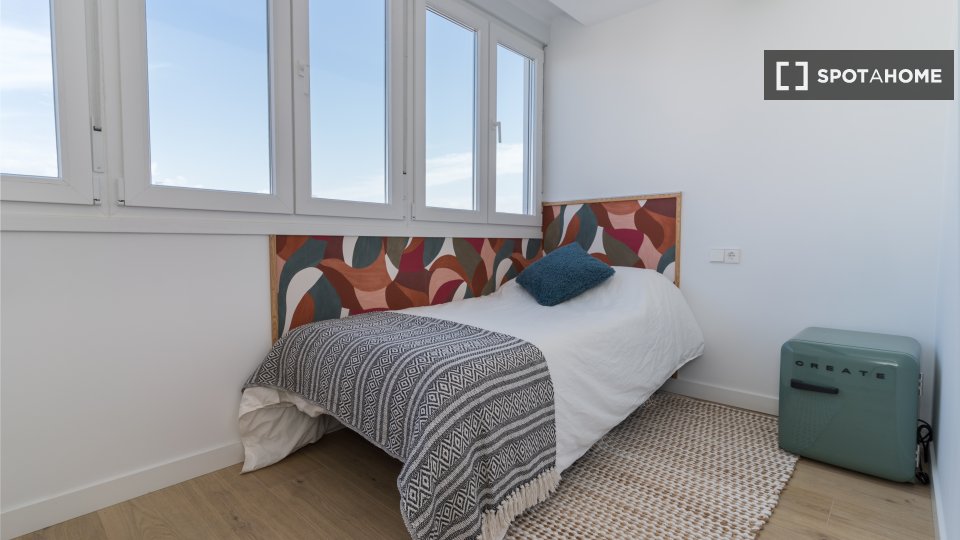 Double room Madrid, 6 beds — photo 16