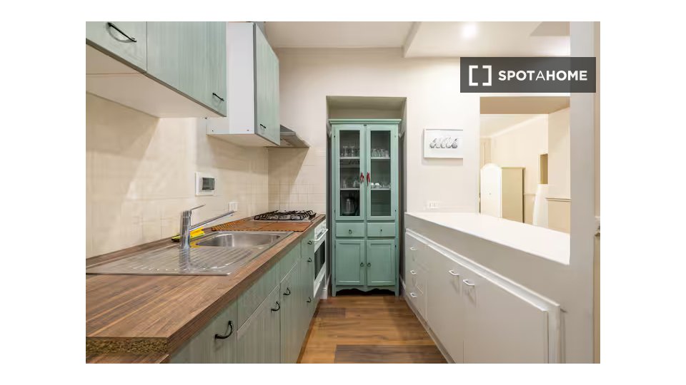 Apartment Rome, 2 beds — photo 11