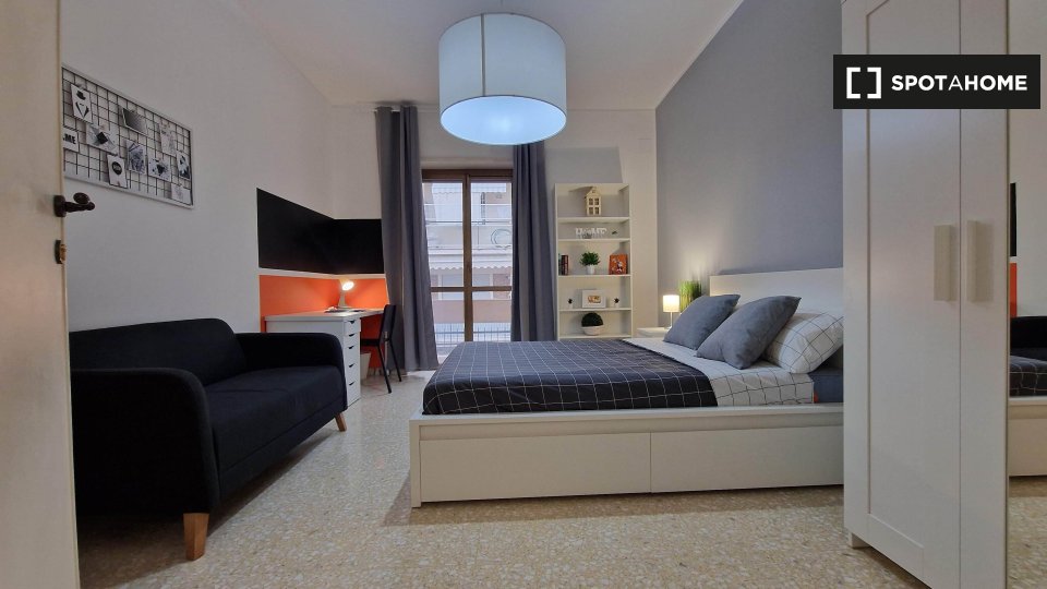 Double room Rome, 4 beds — photo 5