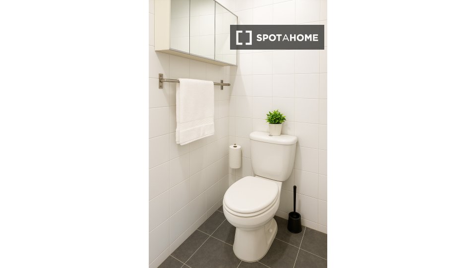 Double room Lisbon, 2 beds — photo 38