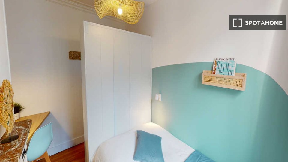 Double room Paris, 9 beds, 160m² — photo 31