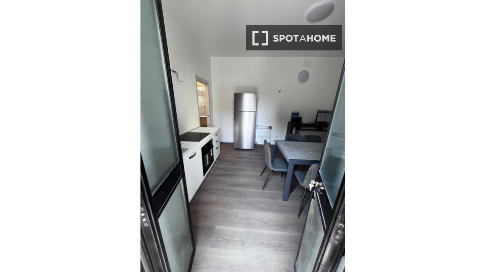Double room Milan, 4 beds — photo 2