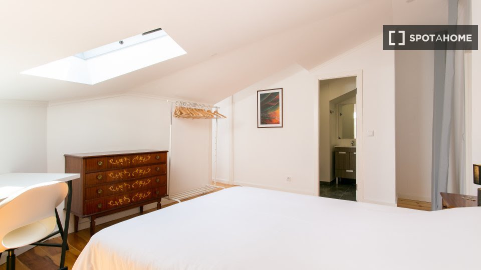 Double room Lisbon, 8 beds — photo 2