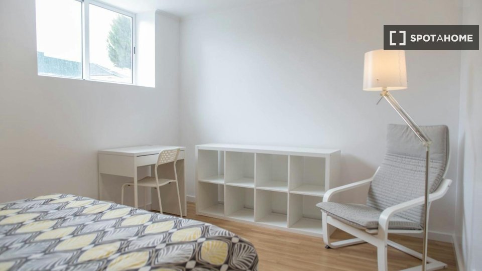 Double room Porto, 14 beds — photo 1