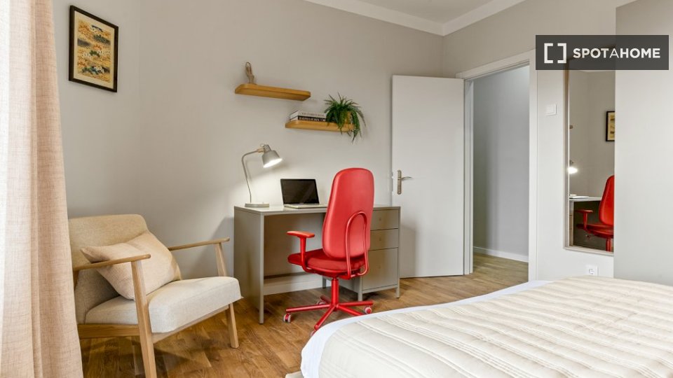 Double room Lisbon, 4 beds — photo 2