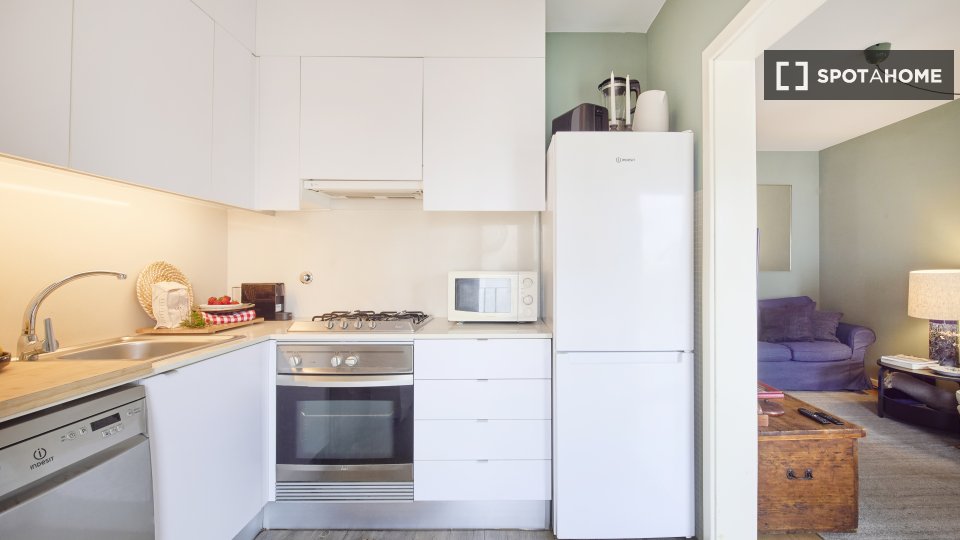 Apartment Lisbon, 2 beds, 70m² — photo 5