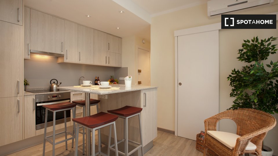Apartment Barcelona, 2 beds — photo 1