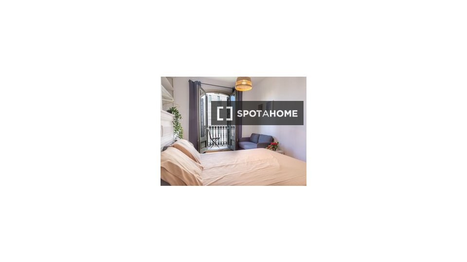 Double room Barcelona, 9 beds, 210m² — photo 13