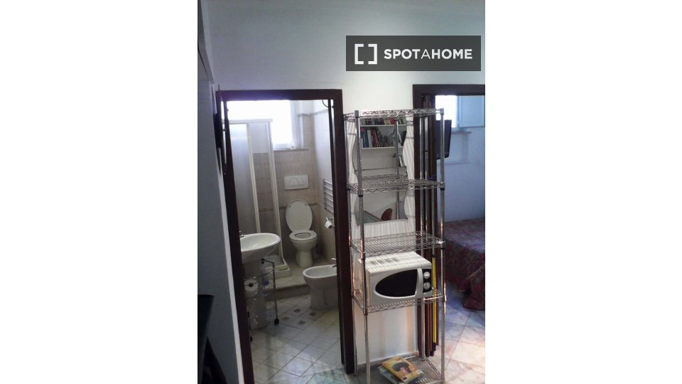Apartment Rome, 1 bed, 30m² — photo 16