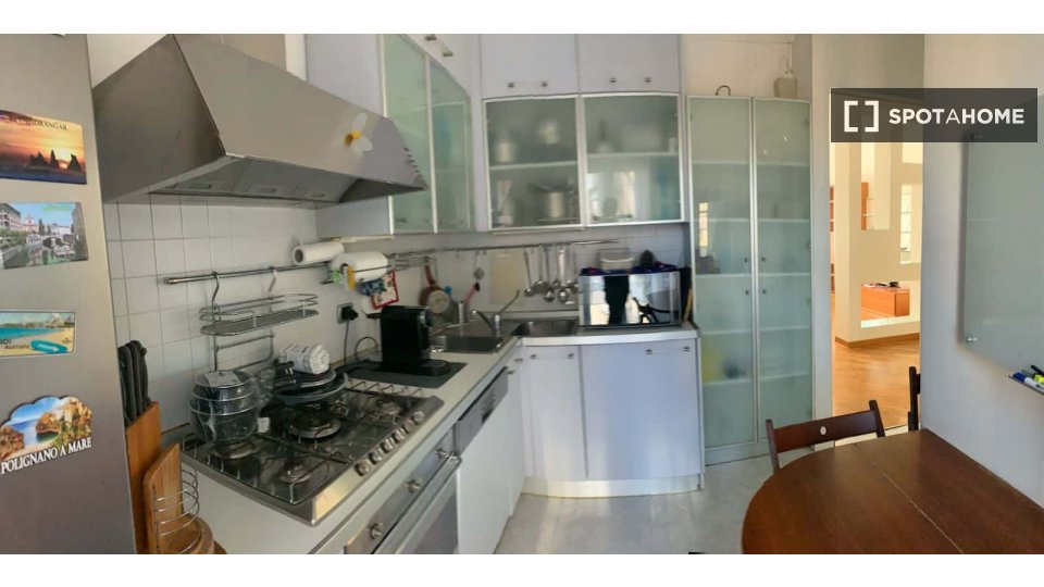 Apartment Milan, 1 bed, 92m² — photo 11
