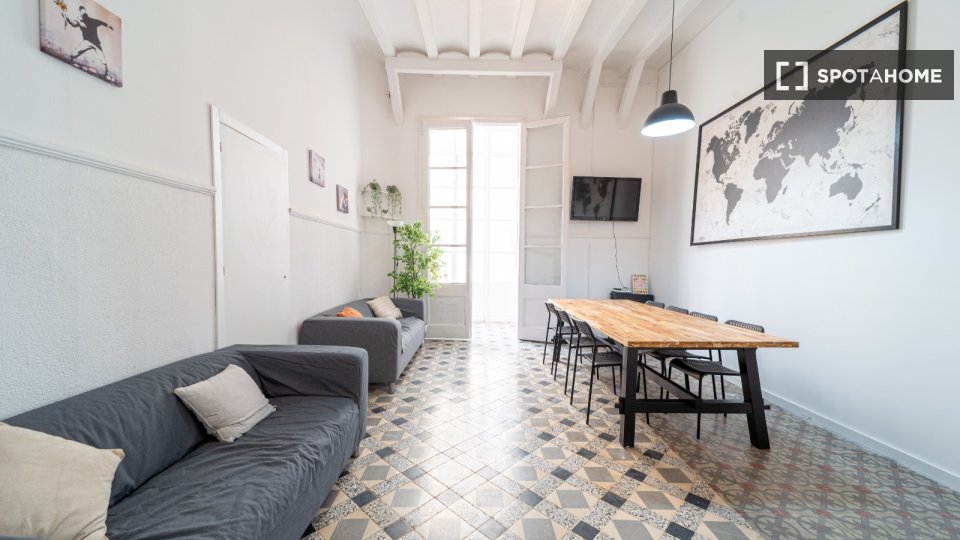 Double room Barcelona, 14 beds, 400m² — photo 19