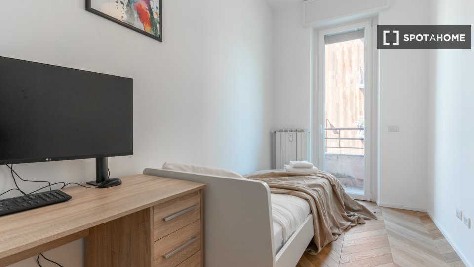Apartment Milan, 2 beds, 69m² — photo 7