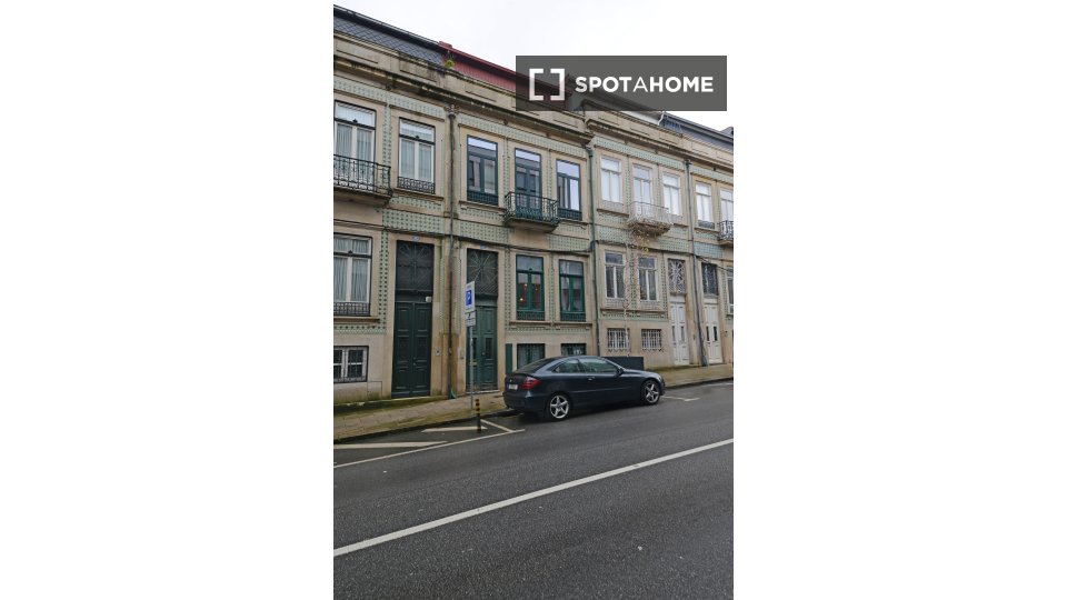 Apartment Porto, 1 bed, 50m² — photo 14