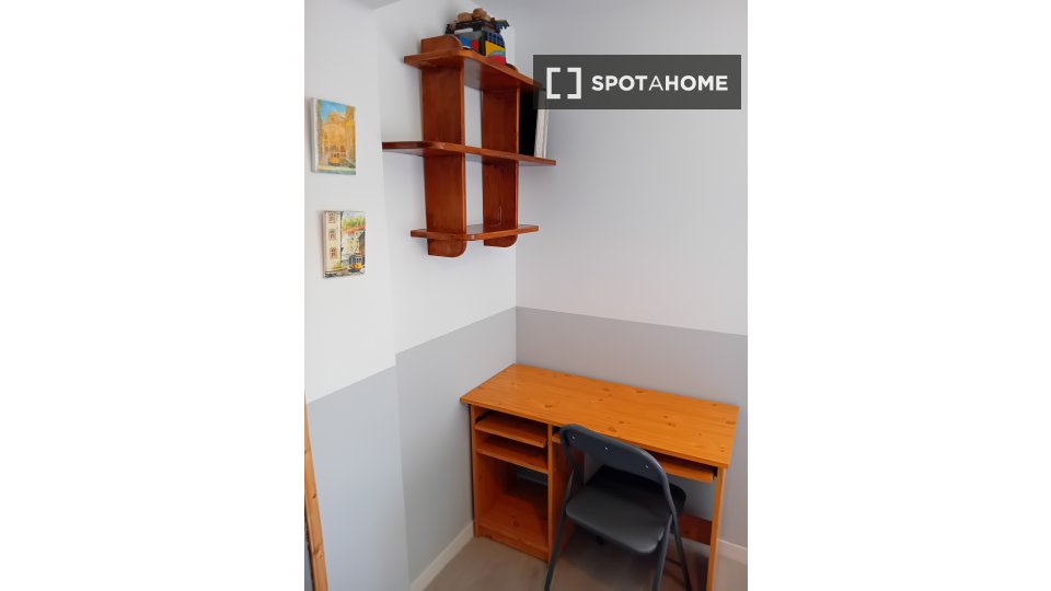 Double room Madrid, 3 beds, 75m² — photo 29