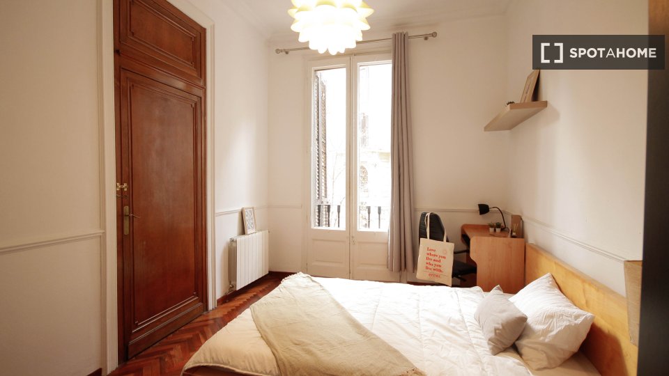 Shared apartment room for rent in Barcelona - in Barcelona
