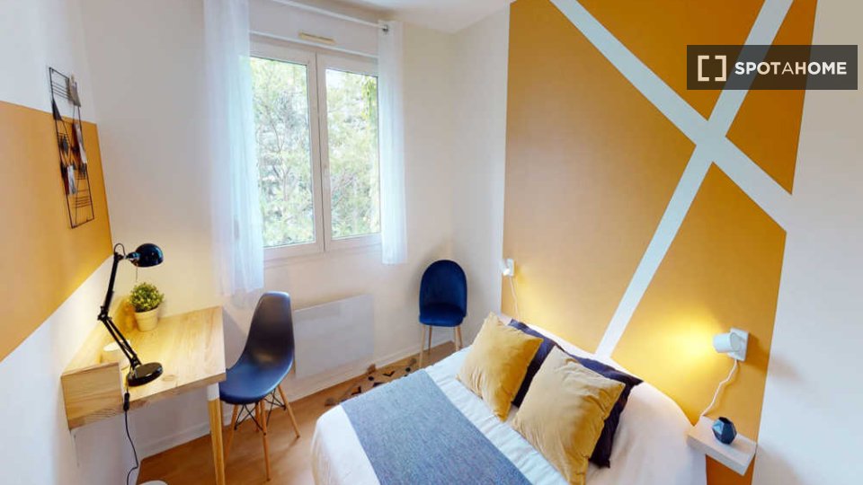 Double room Lyon, 3 beds, 70m² — photo 2