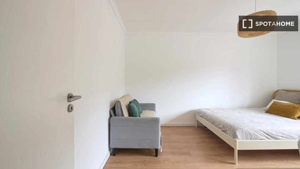 Double room Lisbon, 4 beds — photo 1