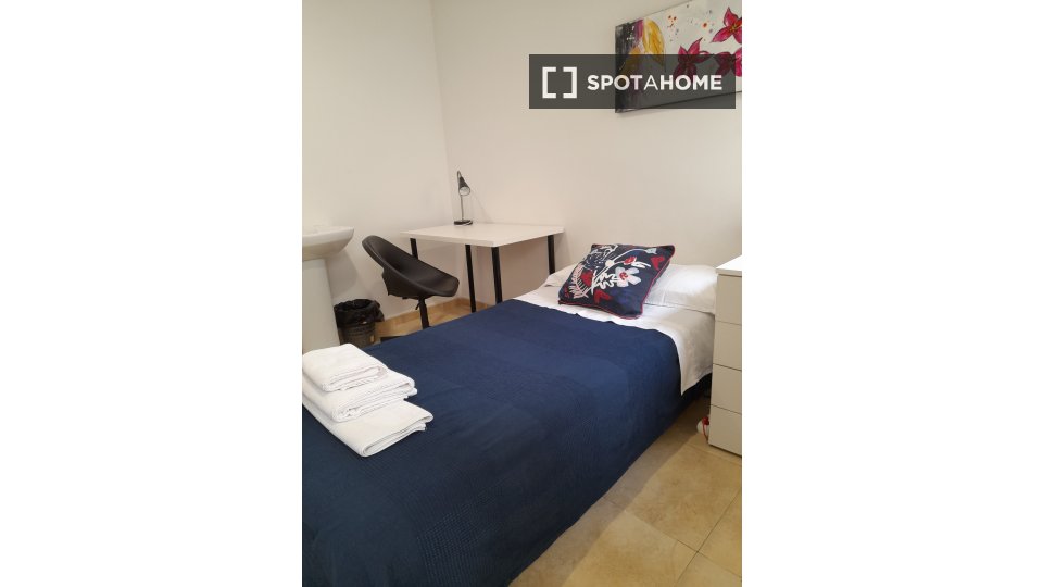Double room Barcelona, 6 beds, 333m² — photo 27