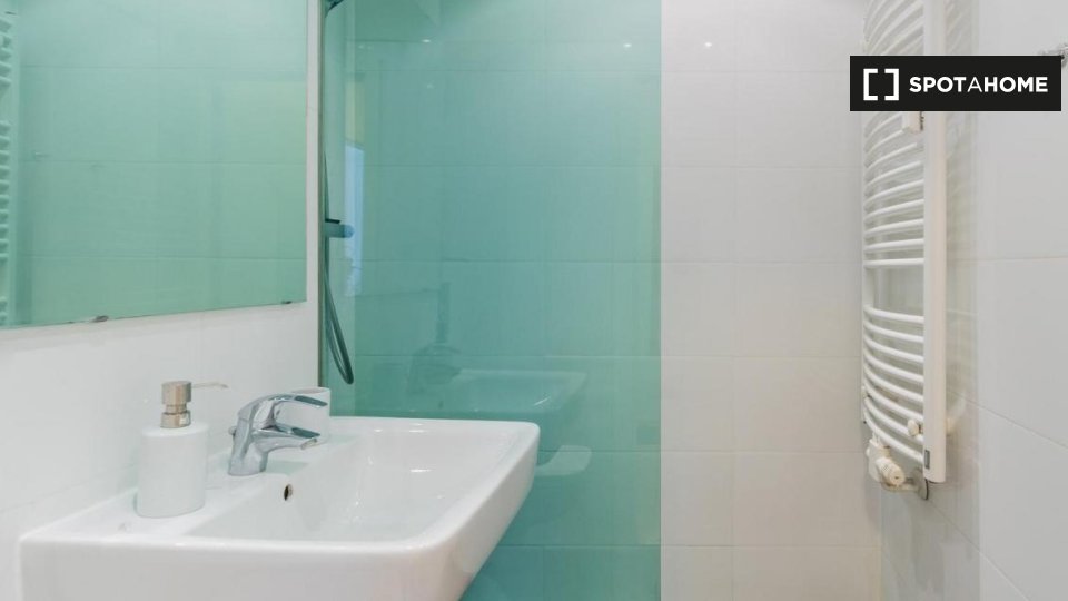 Apartment Berlin, 1 bed, 58m² — photo 1