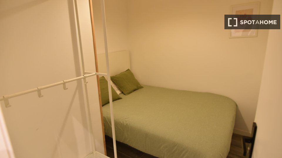 Habitación doble Barcelona, 14 habitaciones — foto 8