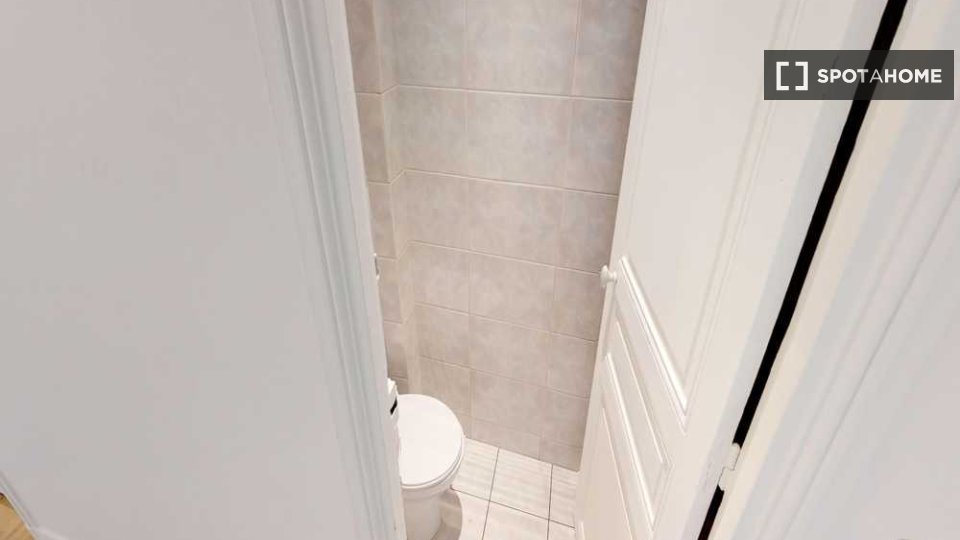 Double room Paris, 6 beds, 120m² — photo 7
