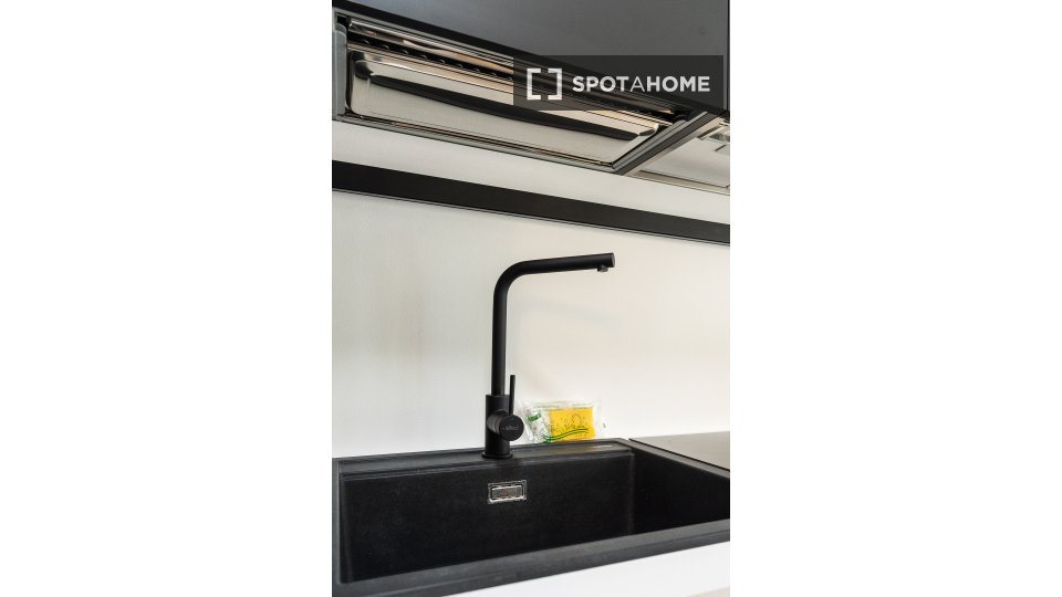 Apartment Milan, 1 bed — photo 15