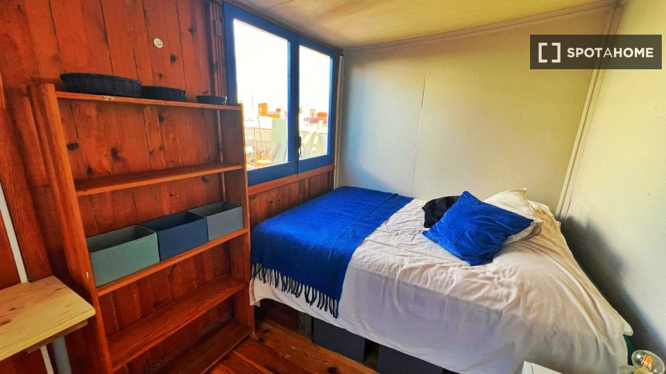 Double room Barcelona, 5 beds — photo 19